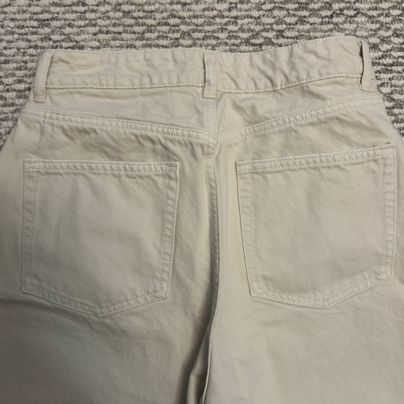 H&M WIDE LEG CREAM JEANS - Picture 8 of 9
